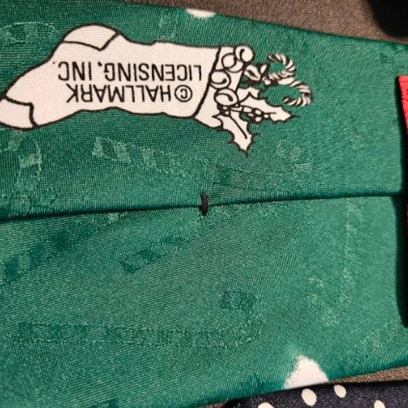 Set of 5 Ties. Includes Christmas, Winnie the Pooh, Tabasco, & more. See pics. - Picture 11 of 11